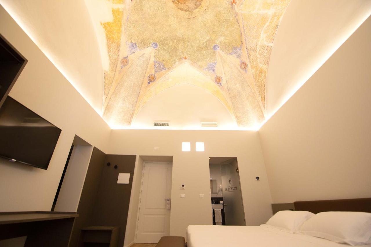Palazzo Bellocchi - Suites & Apartments Brindisi Exterior foto