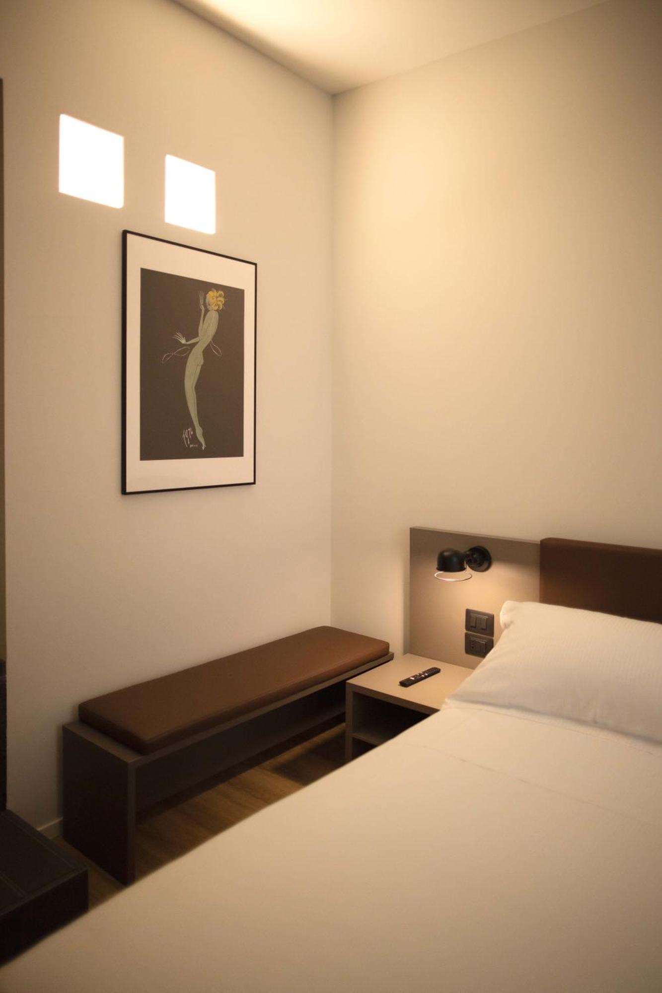 Palazzo Bellocchi - Suites & Apartments Brindisi Quarto foto